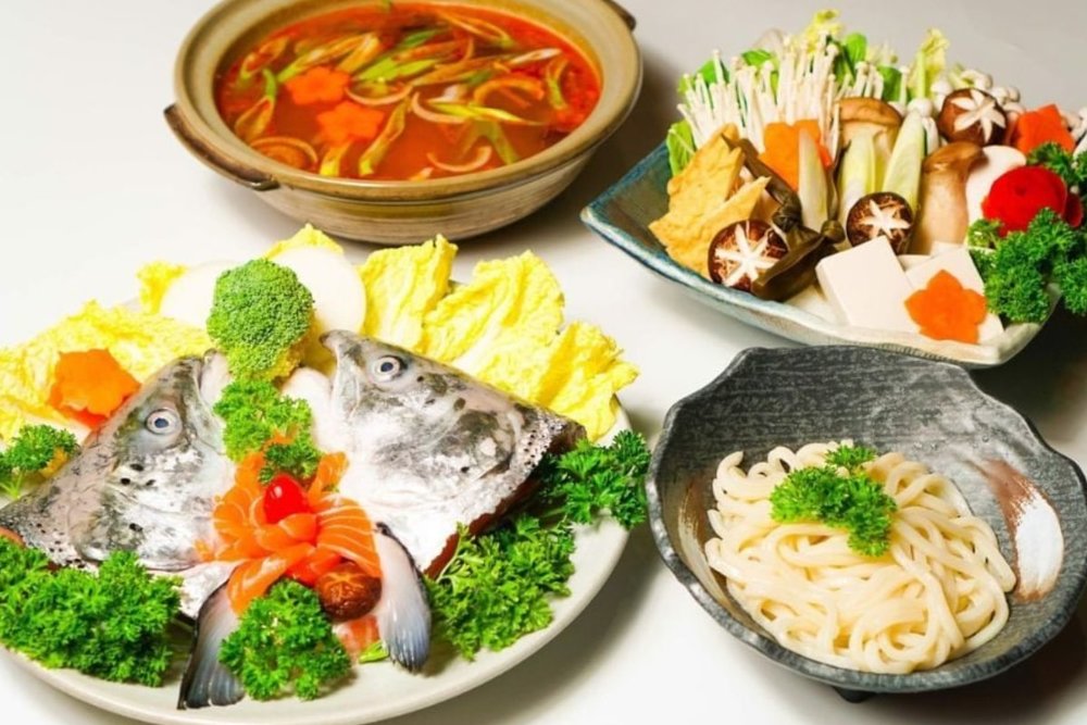 Lẩu Đầu Cá - Món Ngon Từ Làng Chài Ra Phố Thị Singapore