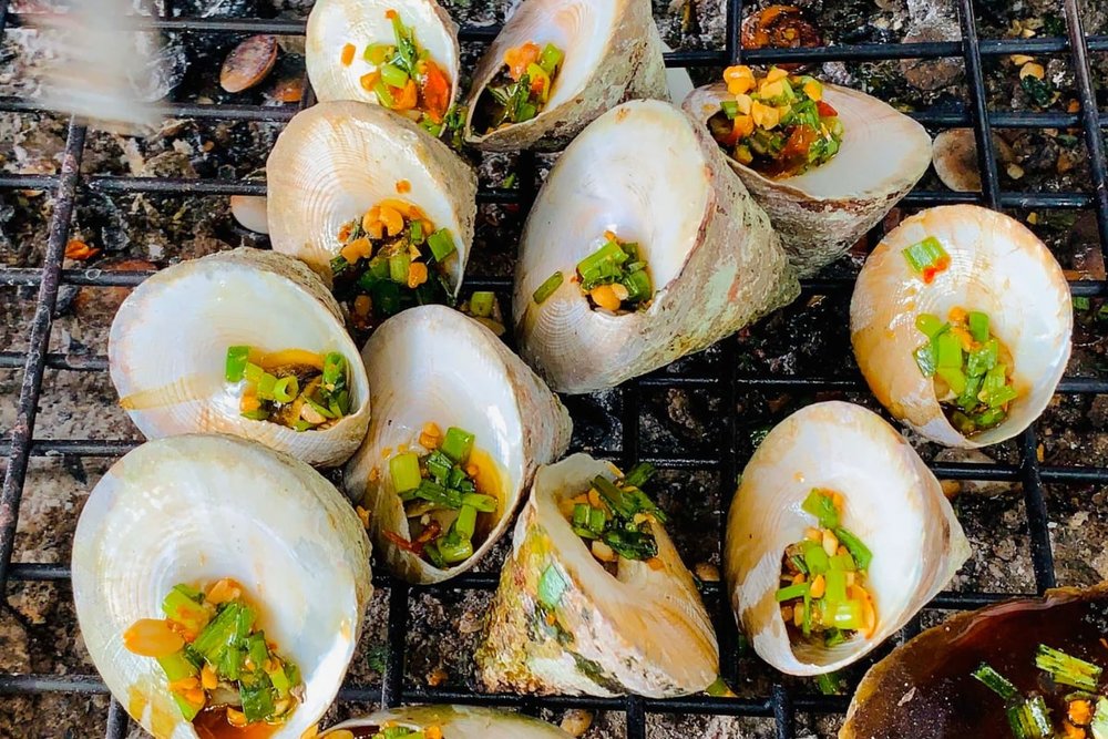 Ốc Vú Nàng - Đặc Sản Tên Gọi Lạ Tai