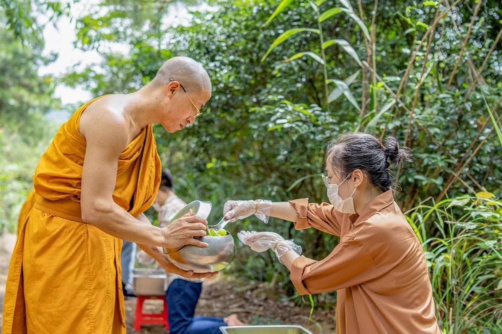 Chuẩn Bị Lễ Vật Và Chi Phí Tham Khảo
