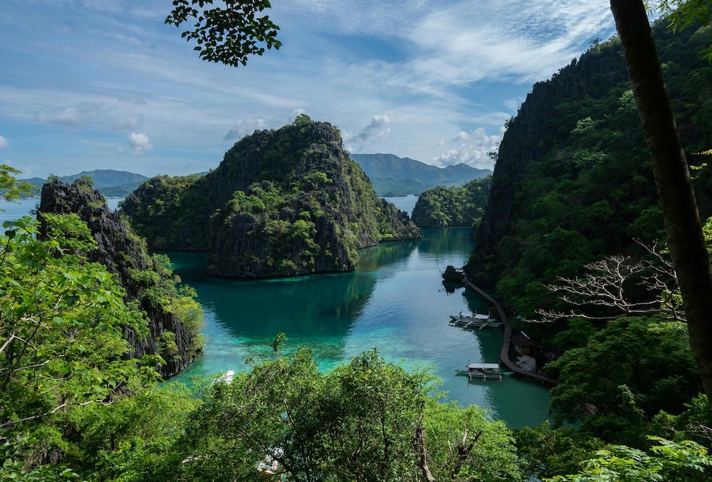 Kayangan Lake