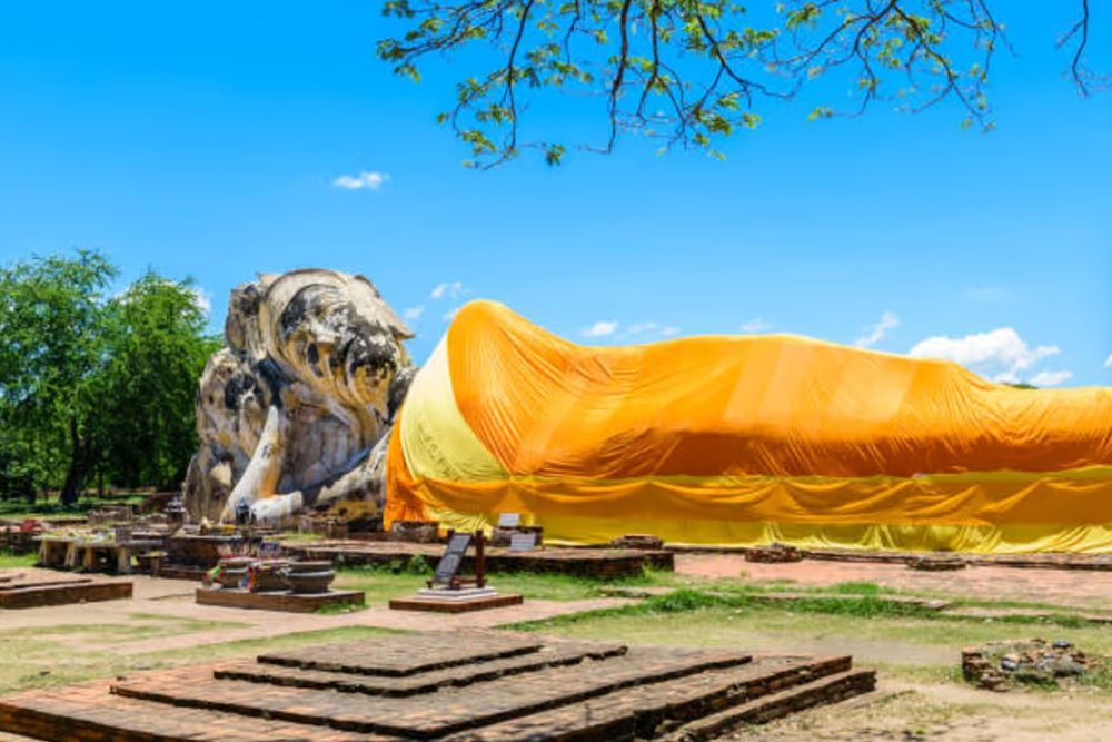 Chùa Phật Nằm Wat Pho & Chùa Bình Minh Wat Arun: Cặp Đôi Hoàn Hảo Trong Tour Đi Bộ Ven Sông