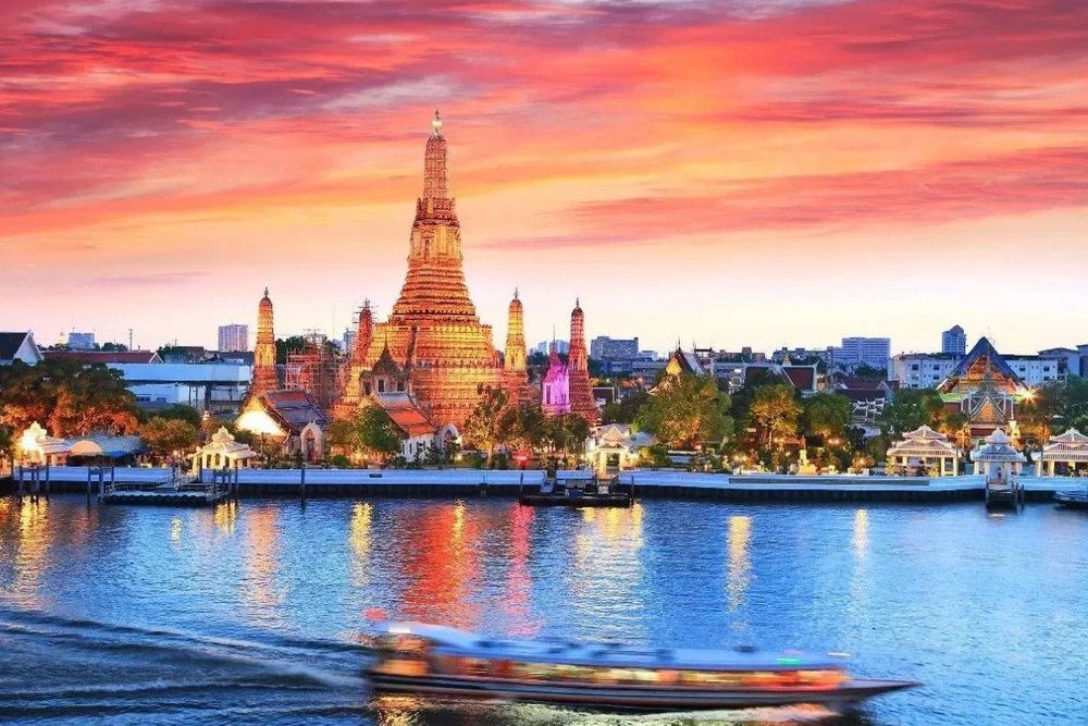 Dòng Sông Chao Phraya: Linh Hồn Thơ Mộng Giữa Lòng Bangkok Sôi Động