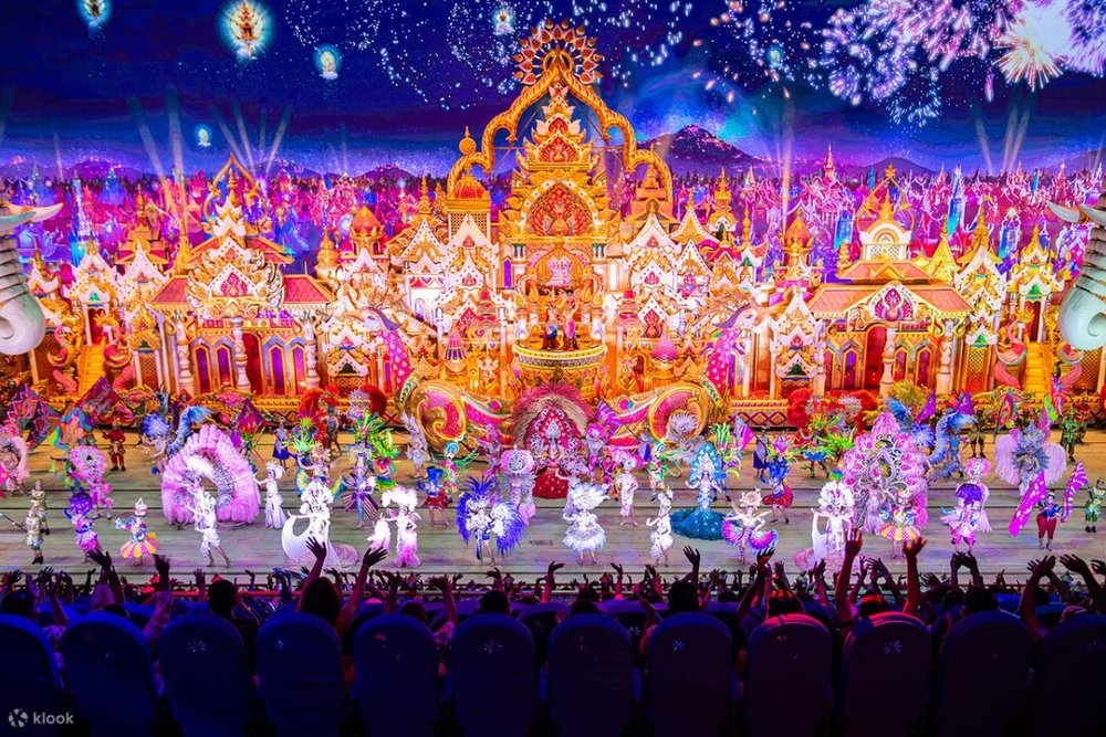 Đắm Chìm Trong Ánh Sáng Tại Carnival Magic Phuket - Bữa Tiệc Thị Giác Có Một Không Hai