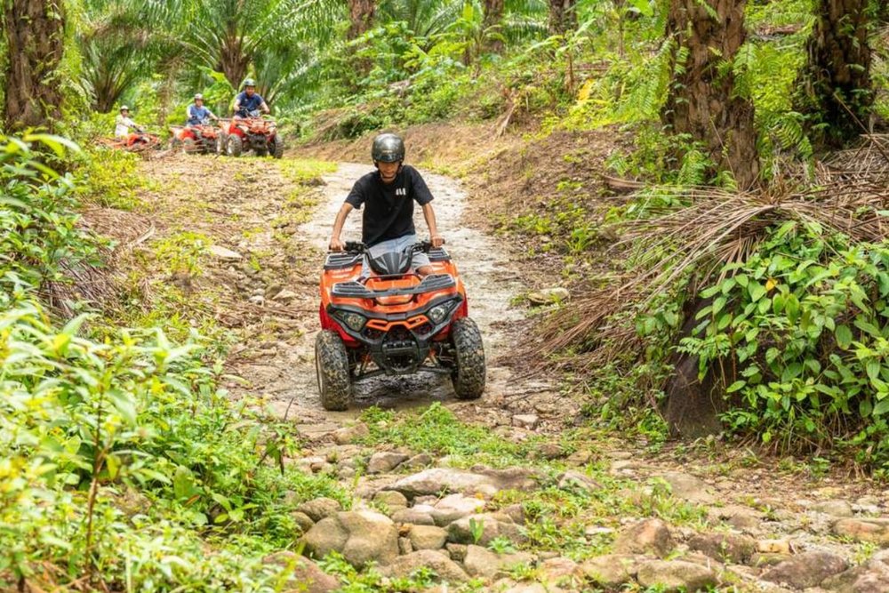 Chinh Phục Núi Xanh Trên Những Cỗ Máy ATV Đầy Uy Lực Tại Patong
