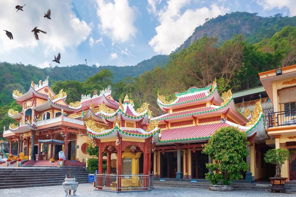 Chùa Bà Đen (Tây Ninh) - Năng Lượng Từ Đỉnh Núi Cao