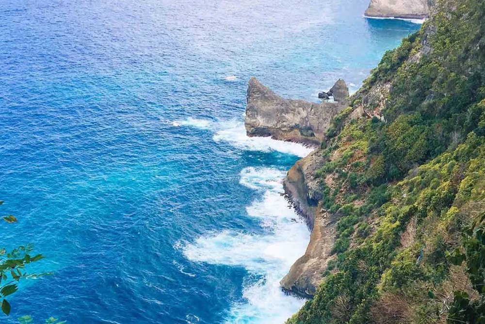 Leo Bậc Thang Đến Thác Nước Thiêng Peguyangan