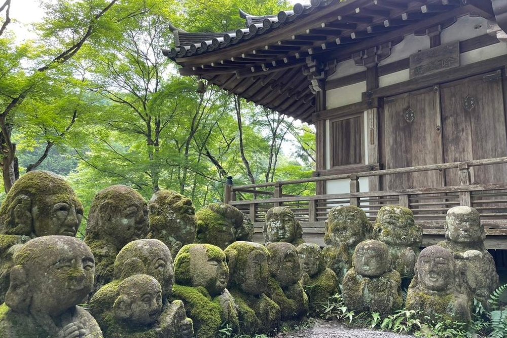 13:30 - 14:30: Tham Quan Chùa Otagi Nenbutsu-Ji