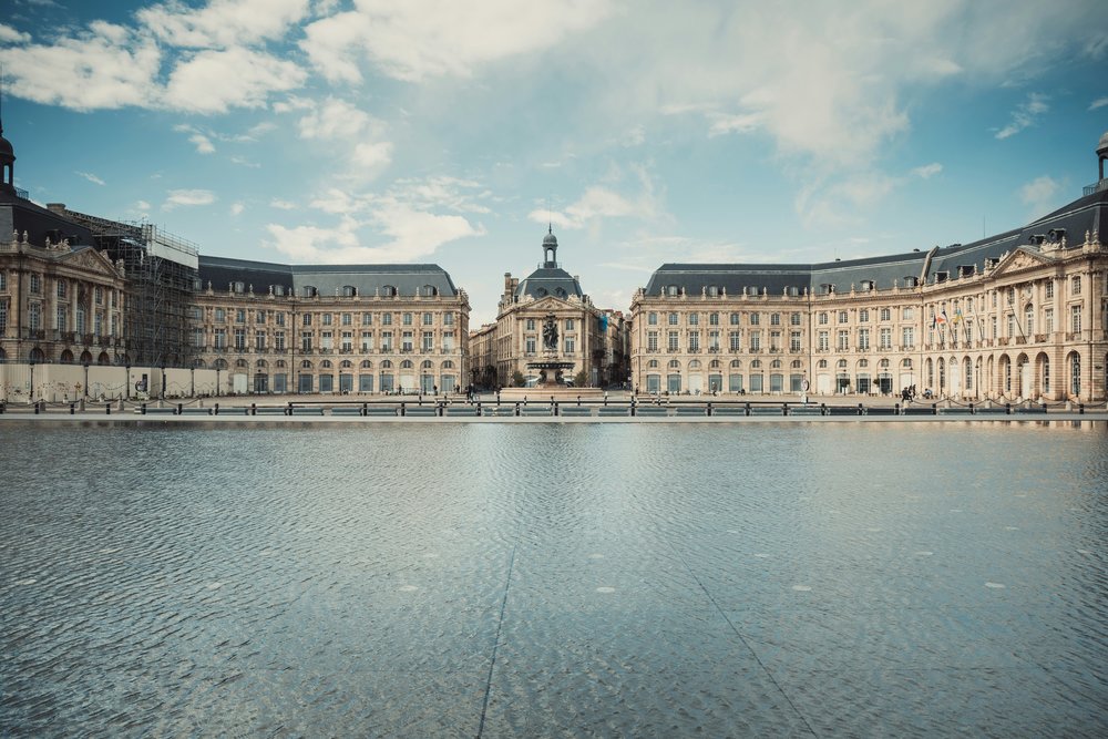 The 18th-century building of the Musée National des Douanes, near the Place de la Bourse | Photo by Wojciech Rzepka on Unsplash