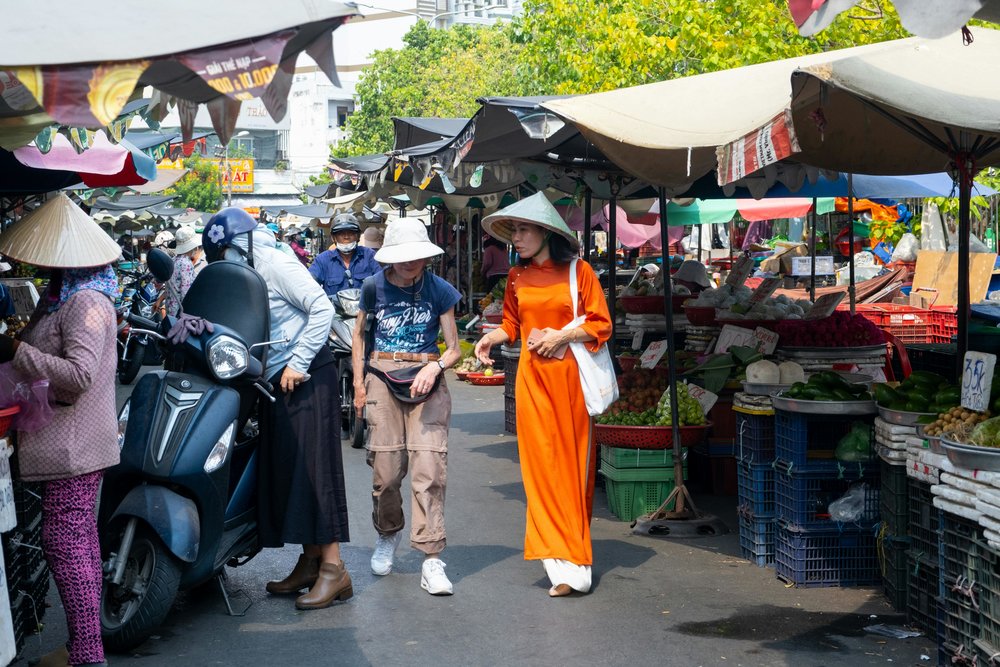 Exploring Vietnam's markets | Photo Credits: Vietnam Tri Duong Photographer on Pexels
