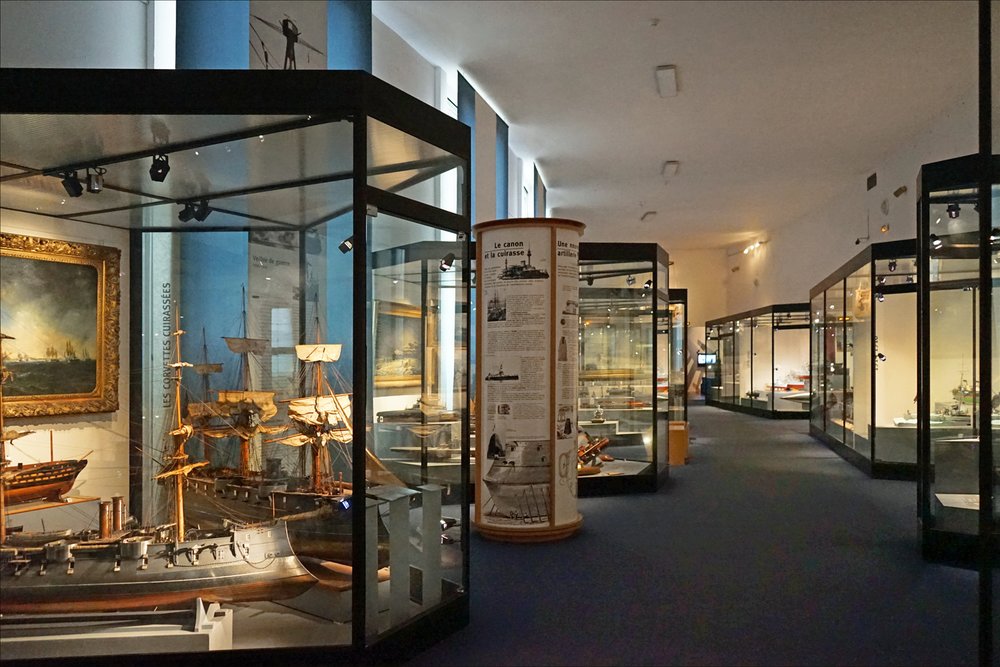 Exhibits at Musée national de la Marine | Photo Credits: Jean-Pierre Dalbéra on Wikimedia