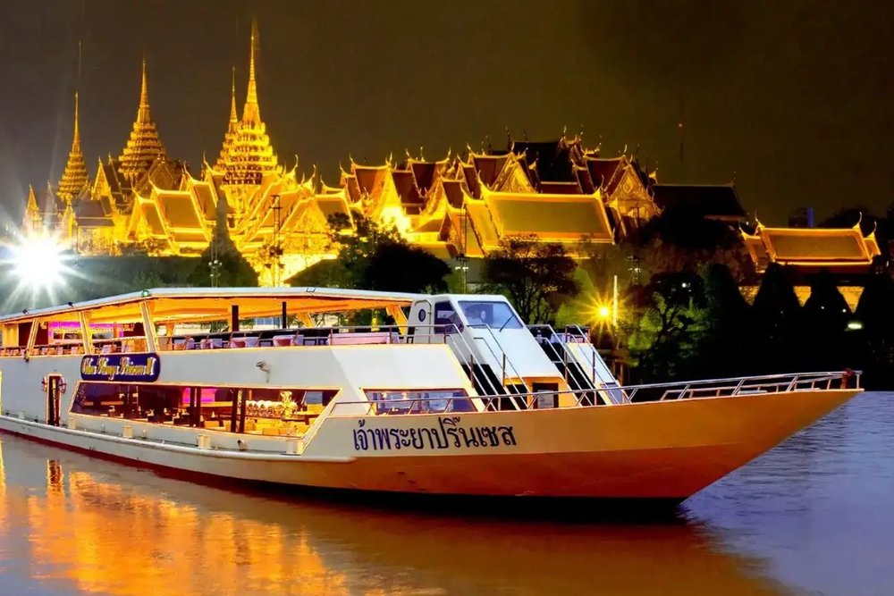 Đi Du Thuyền Sông Chao Phraya Mùa Nào Tình Nhất Cho Các Cặp Đôi?