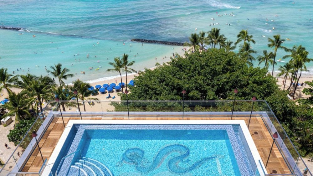 Swimming pool of Espacio The Jewel of Waikiki
