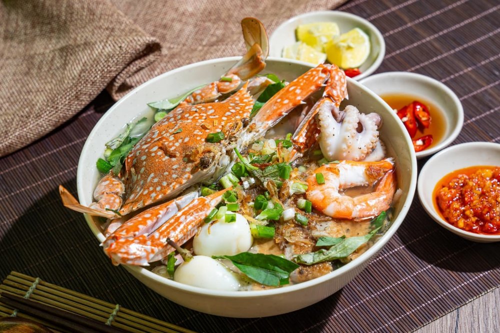 Bánh Canh Ghẹ: Hương Vị Nồng Nàn Của Biển Cả Cho Những Ngày Lộng Gió
