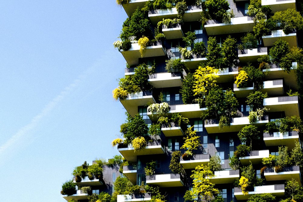 Bosco Verticale covered in trees and greenery in Milan’s Porta Nuova district | Photo Credit: Zach Rowlandson on Unsplash