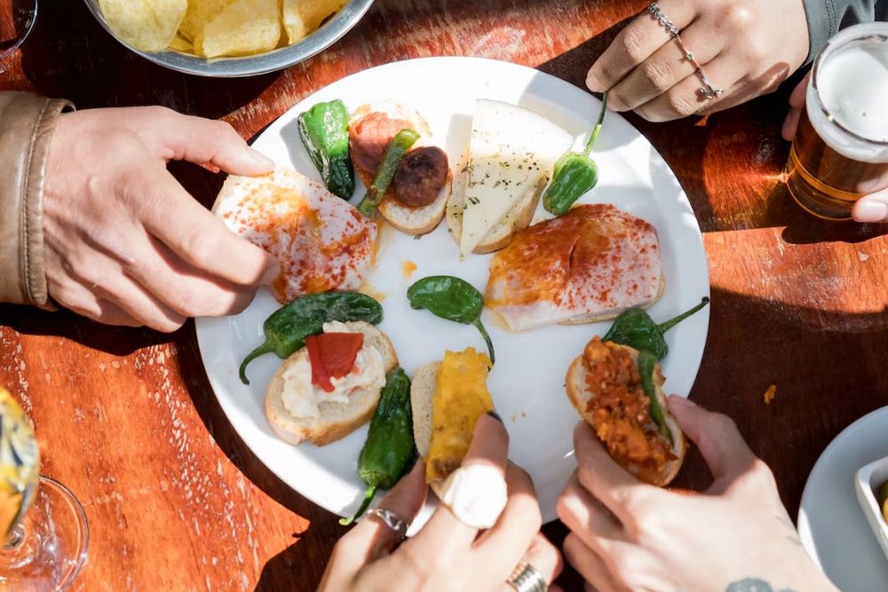 Traditional Spanish tapas and drinks in Madrid