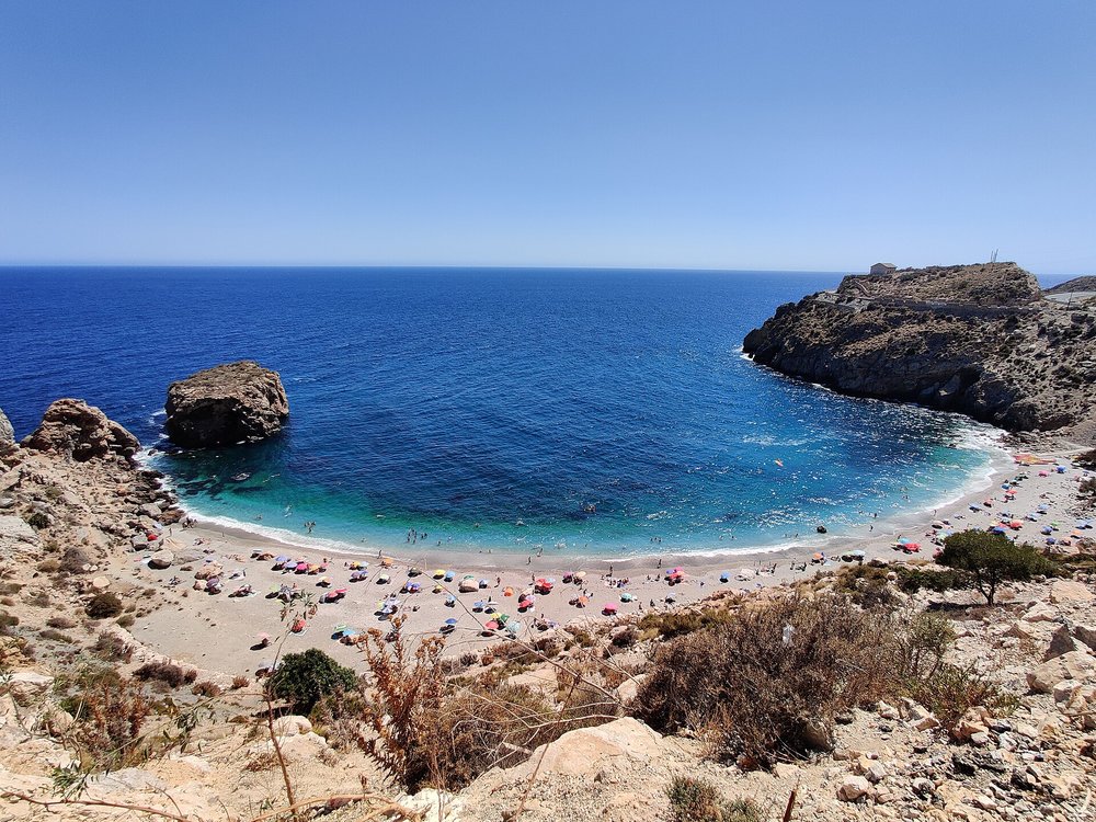 Playa de La Rijana, a secluded pebble cove perfect for snorkeling | Photo by Veinticuatro de Jahén on Wikimedia