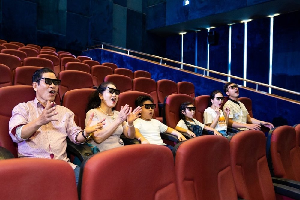 Lâu Đài Phim 4D: Trải Nghiệm Điện Ảnh Vòm Siêu Thực Giữa Lòng Đại Dương
