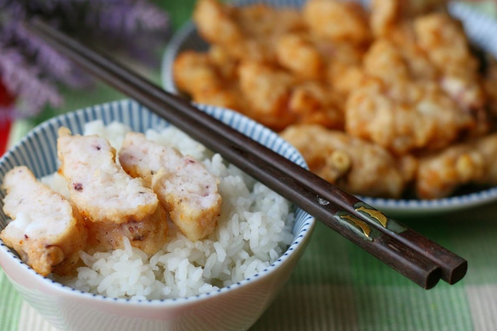Xôi Trắng Chả Mực - Bữa Sáng Đơn Giản Nhưng Không Hề Nhàm Chán