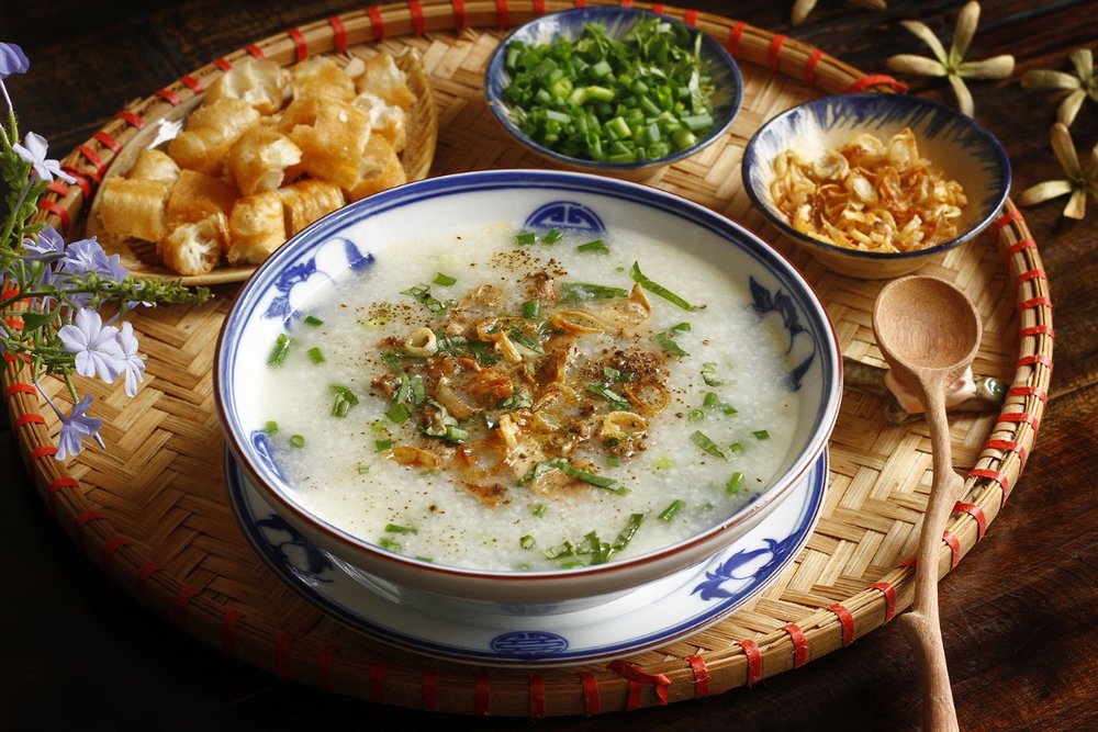 Cháo Trai Hạ Long - Món Ăn Vặt Giản Dị Sưởi Ấm Những Buổi Chiều Lộng Gió