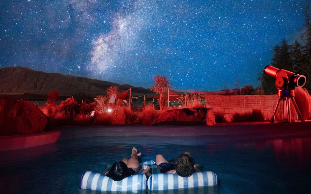 Stargazing and hot springs at Lake Tekapo