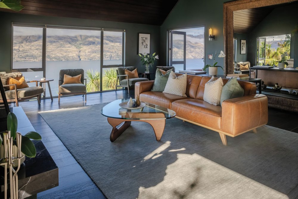 Modern and spacious living room in Azur Luxury Lodge