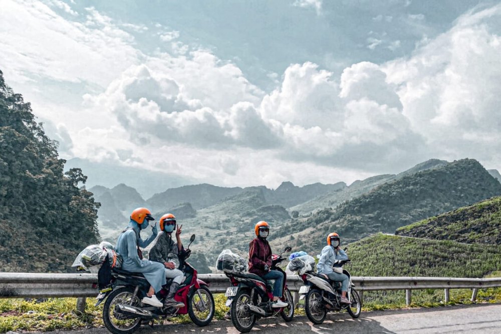 Cách Di Chuyển Đến Cầu Kính Rồng Mây