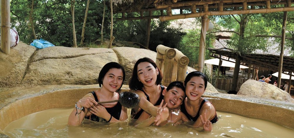  Tắm Bùn Khoáng Tập Thể Cho Nhóm Bạn Và Gia Đình
