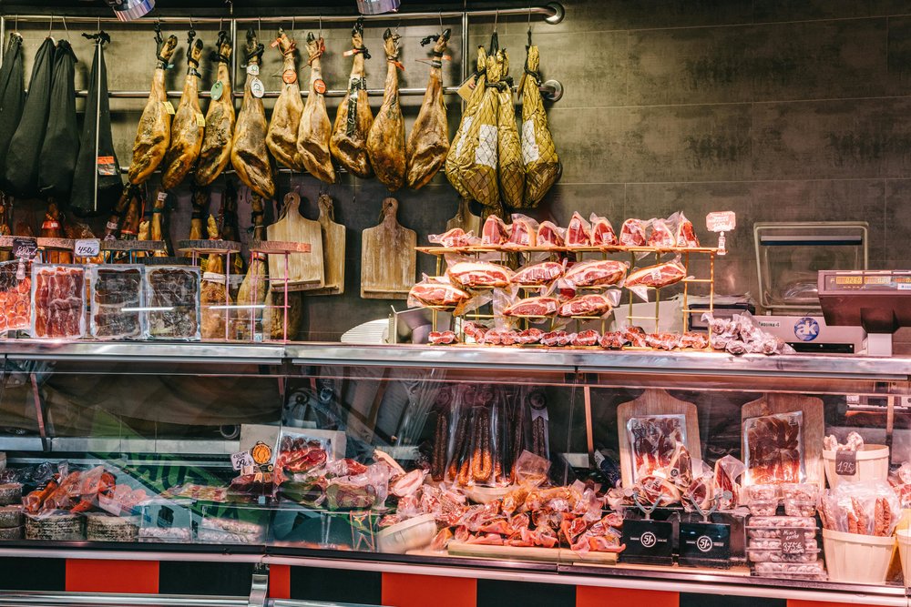 Stall selling premium jamón ibérico | Photo Credit: Tiago Alvar on Pexels