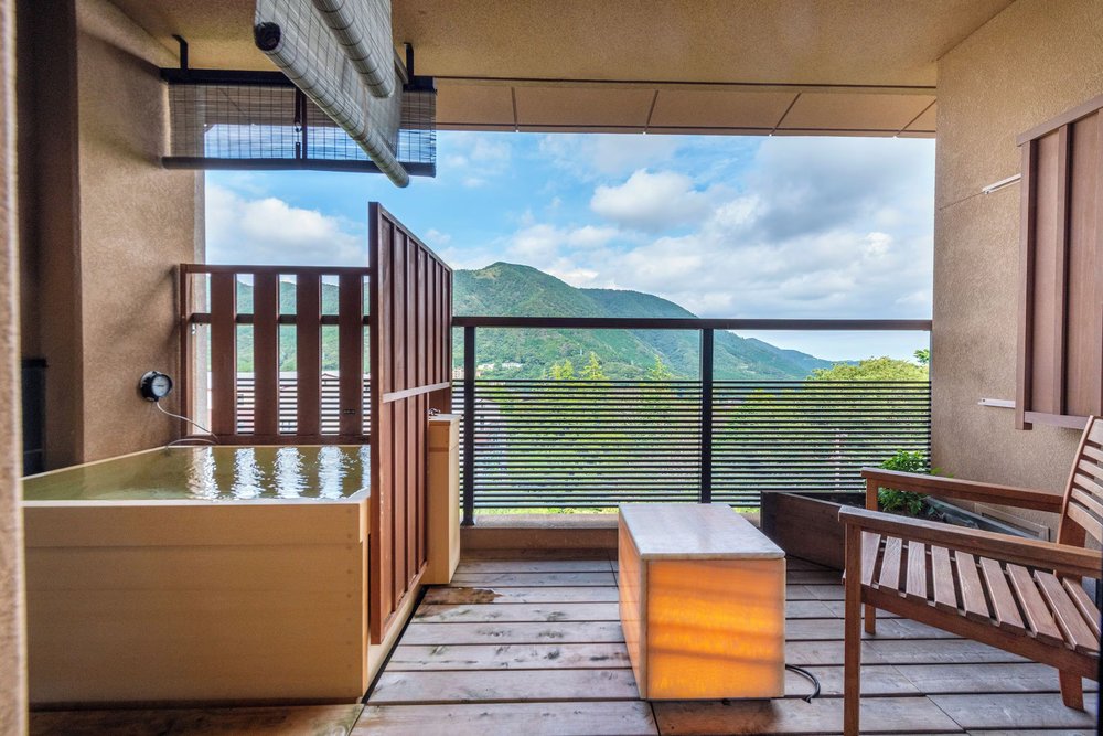 Rotenburo in Hakone Gora Onsen Tonoyu Setsugekka