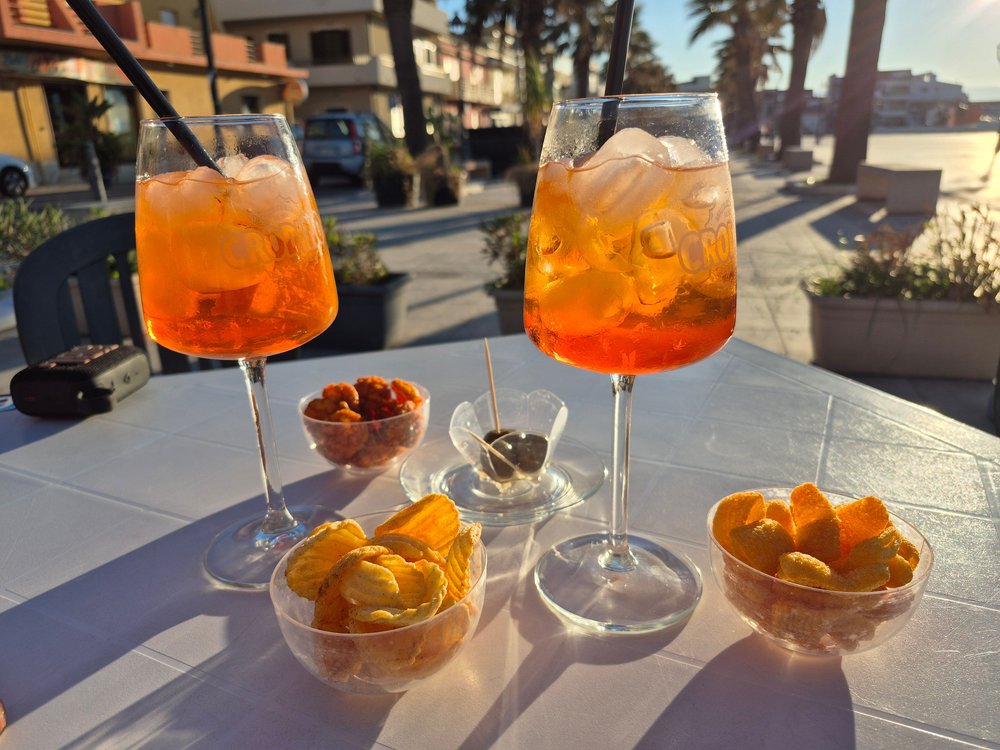Aperitivo hour in Venice | Photo Credits: Ilma Elsberga on Pexels