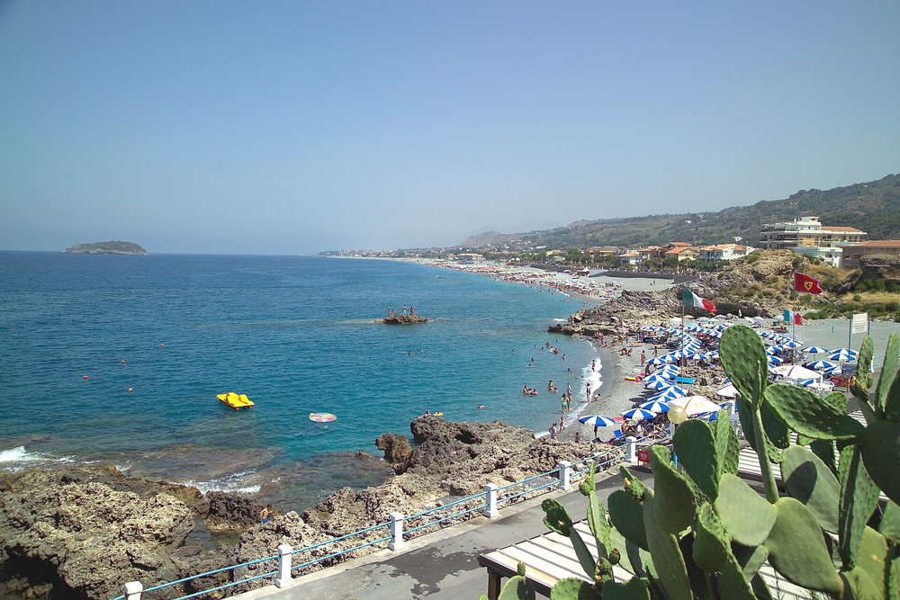 Spiaggia Grande | Photo Credits: Eugenio Magurno on Wikimedia