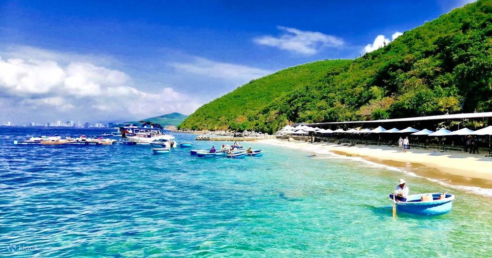 Du Lịch Nha Trang Tháng 8 - Bung Xõa Cùng Biển Xanh Và Đảo Đẹp