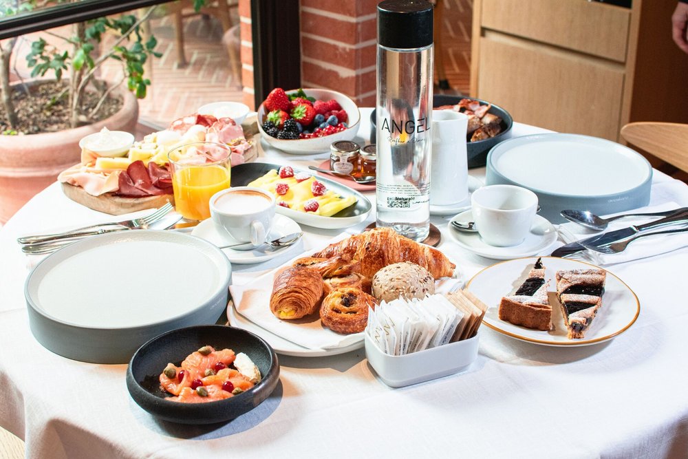 Big breakfast spread at Hotel Calimala Florence