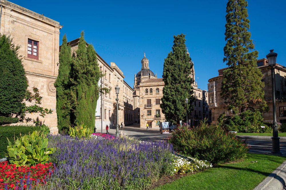  Beautiful view of historic buildings and vibrant gardens in Salamanca | Photo Credit: José Maldonado Díaz on Pexels
