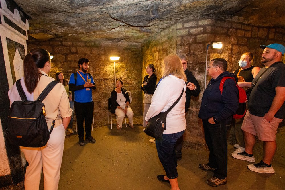 Know more about the Paris Catacombs when you join a guided tour