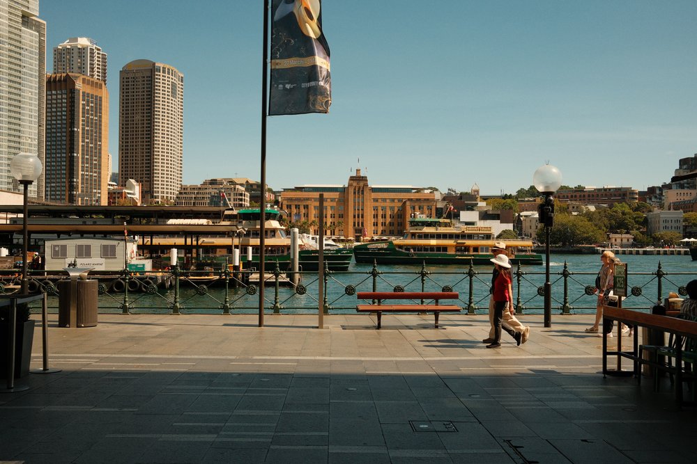 Circular Quay on a sunny day | Photo by Talha Resitoglu on Pexels