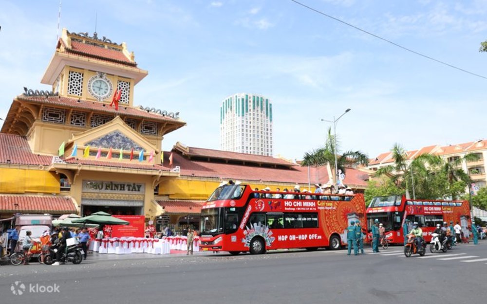 Di Chuyển Bằng Xe Buýt