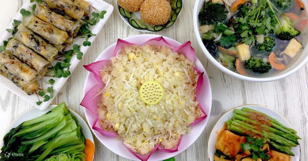 Ăn Uống Và Tham Quan Gần Chùa Pháp Tạng
