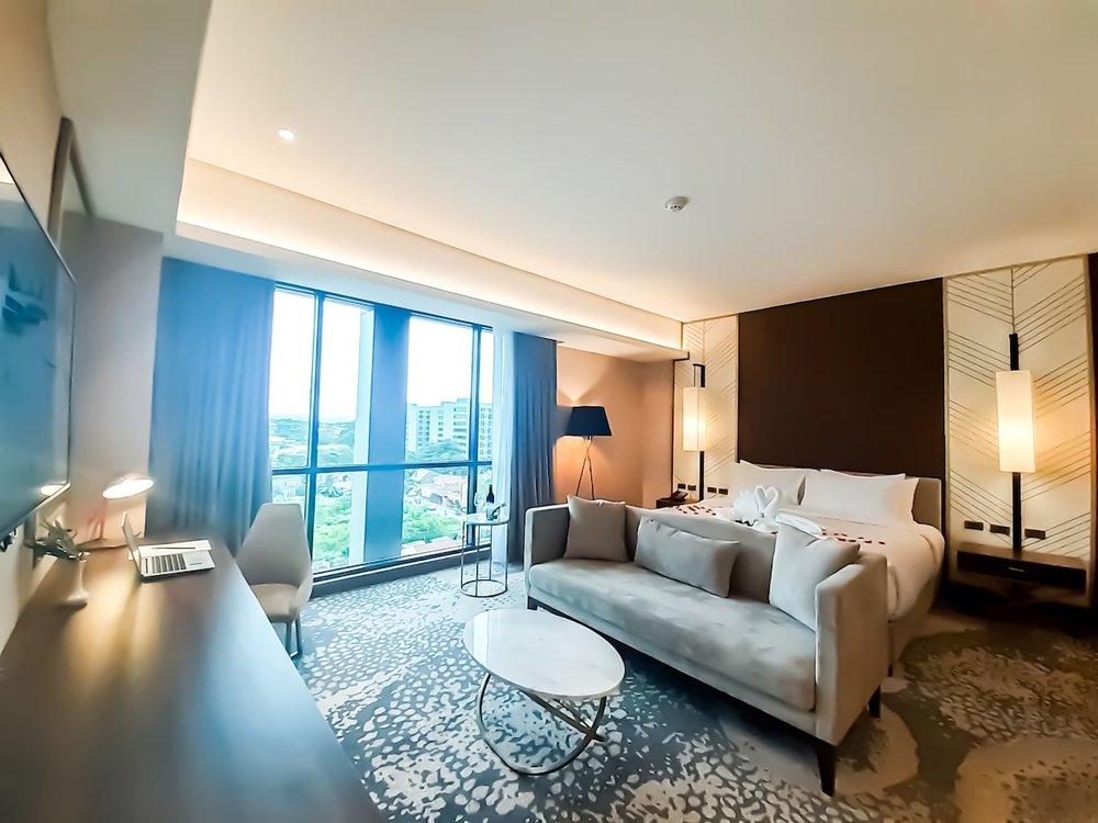 The Excelsior Hotel 