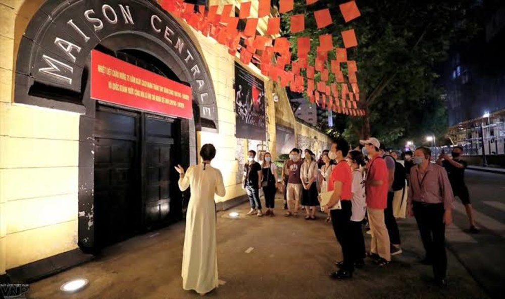 Đừng Bỏ Qua Tour Đêm "Đêm Thiêng Liêng"