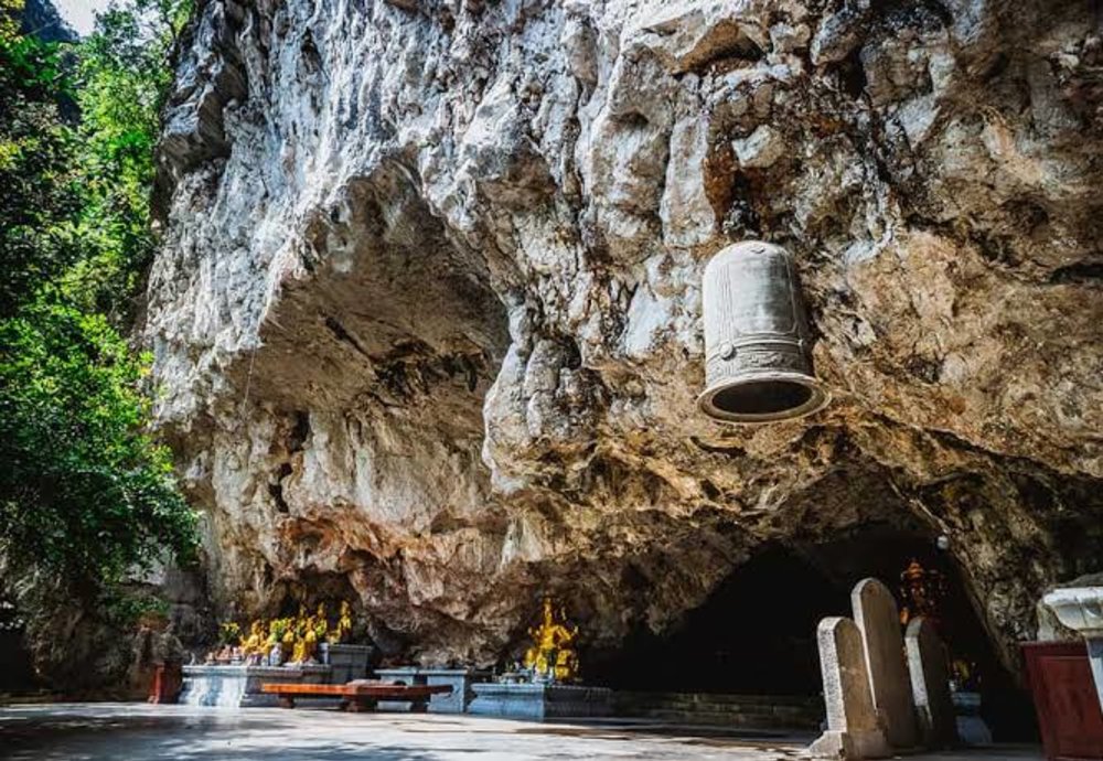  Chiêm Bái Chùa Động Am Tiên