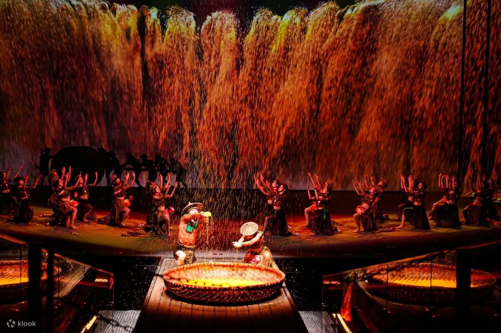 Show Đất Nước Thiên Hùng Ca tại Hà Nội