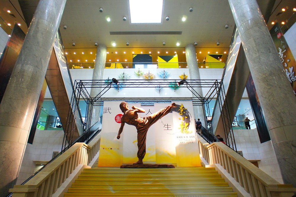 Bruce Lee statue at Hong Kong Heritage Museum
