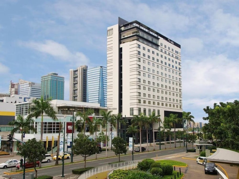 Seda Bonaficio Global City