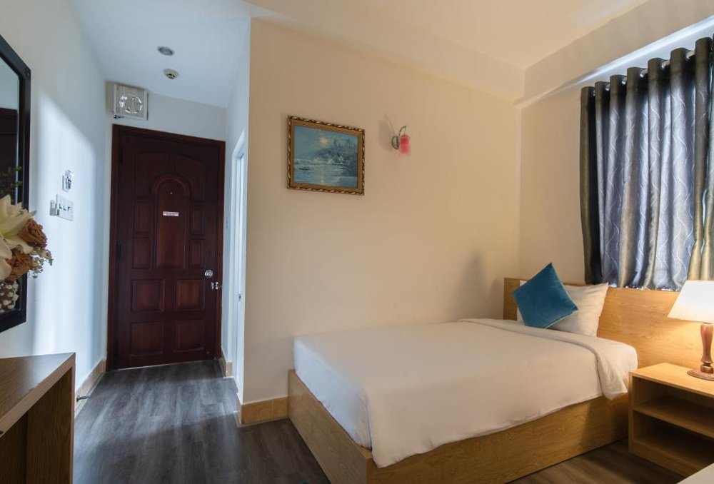 StarLight Nha Trang: Phòng Có Ban Công Giữa Khu Phố Sôi Động