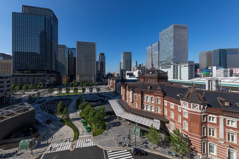 Marunouchi Building and Tokyo Station