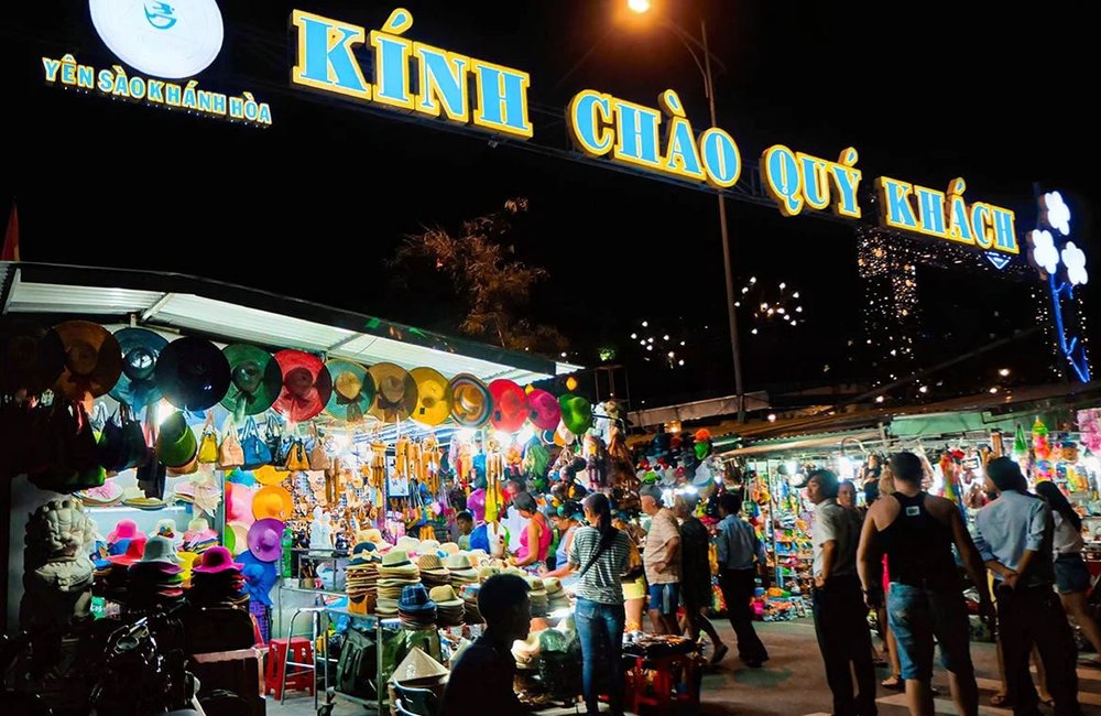 Chợ Đêm Nha Trang - Nhịp Sống Dân Dã Đầy Sắc Màu