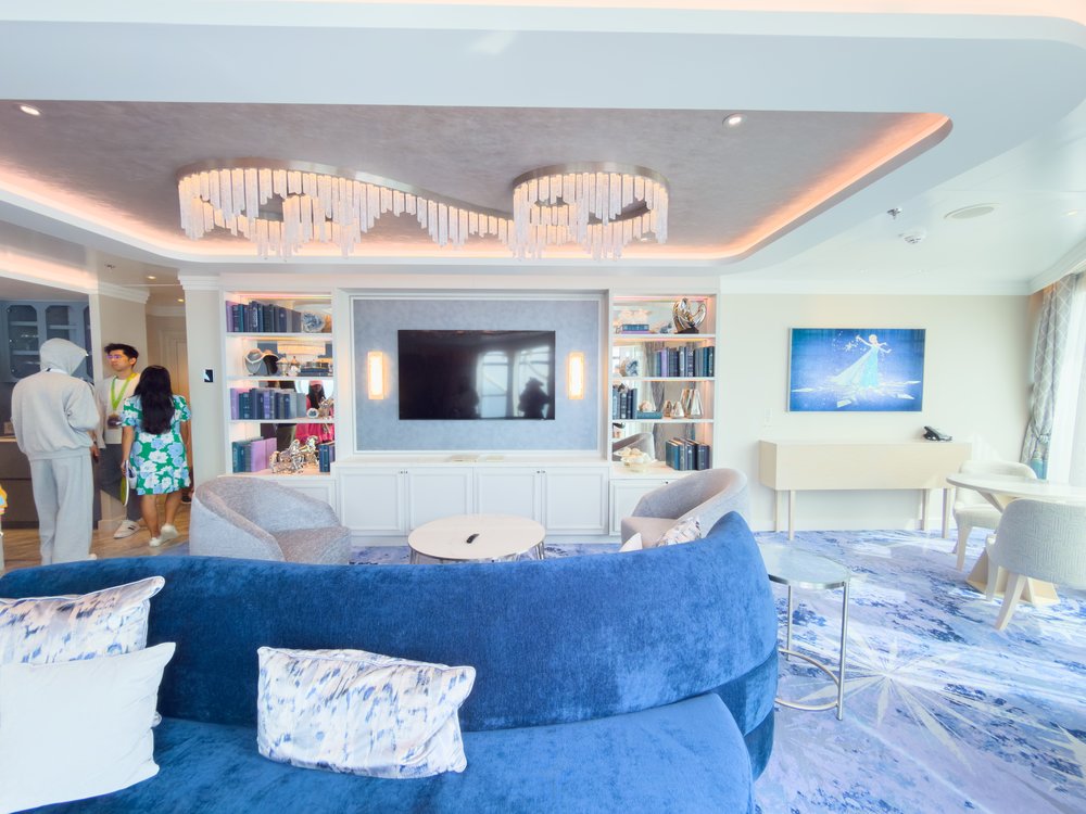 Frozen Themed room