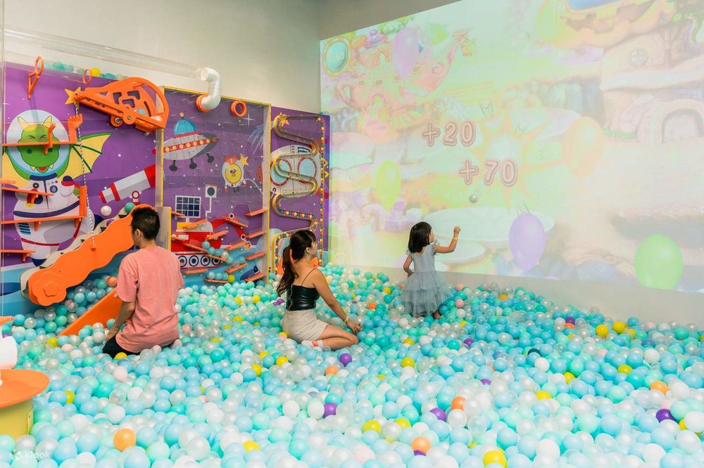 Kiztopia - Khu Vui Chơi Trong Nhà Cho Những Ngày Mưa