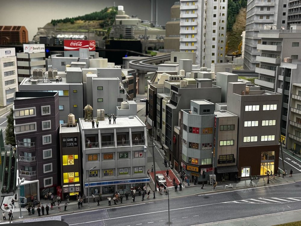 Small Worlds Tokyo